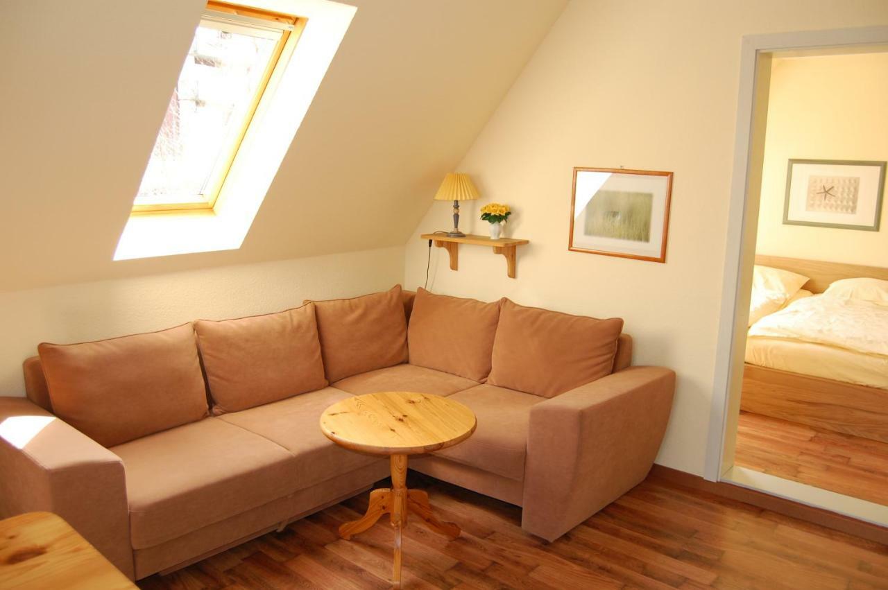 Moewenhaus Apartment Шилиг Екстериор снимка